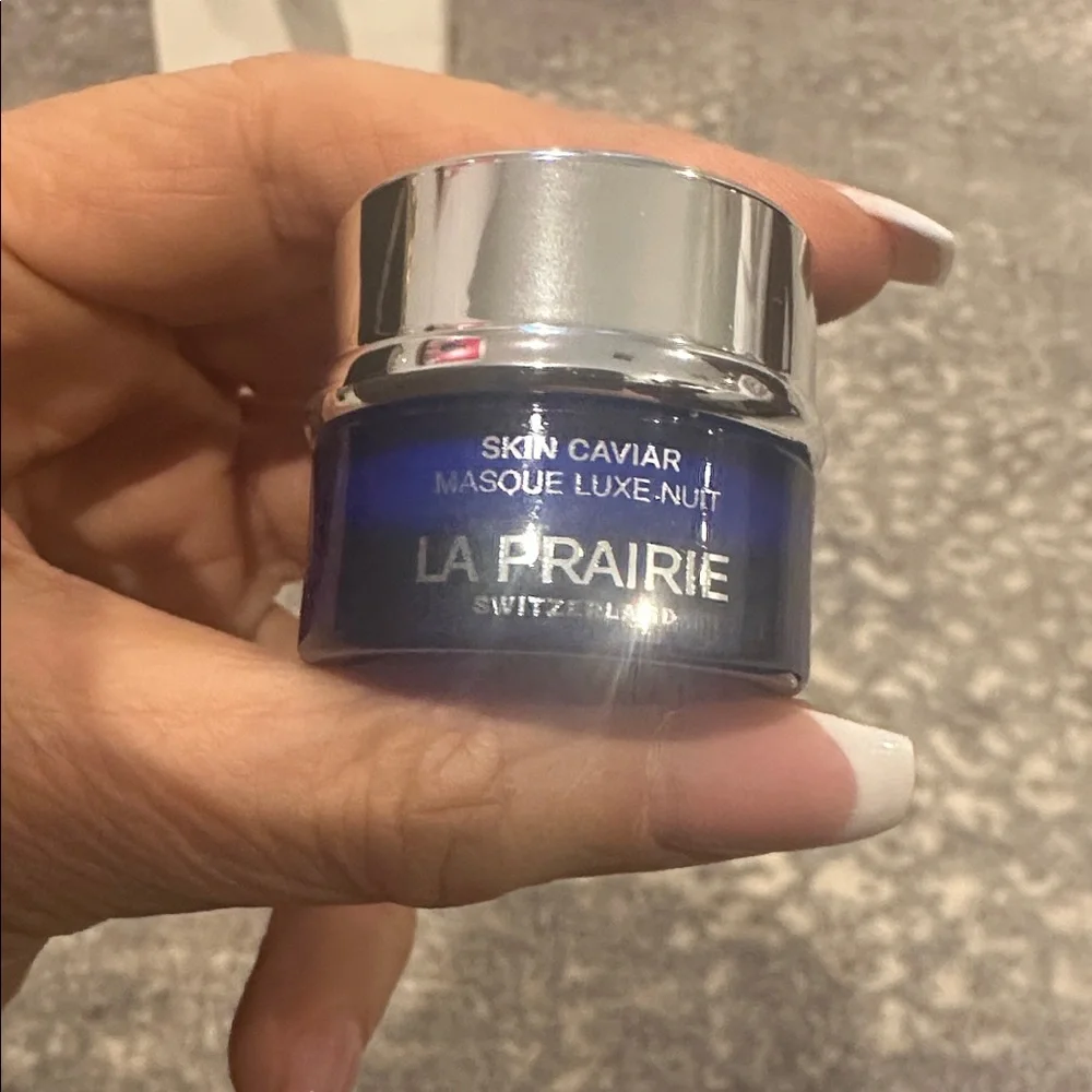 LA PRAIRIE BAG, 3 CAVIAR SLEEP MASK 1 JAR 2 TUBES